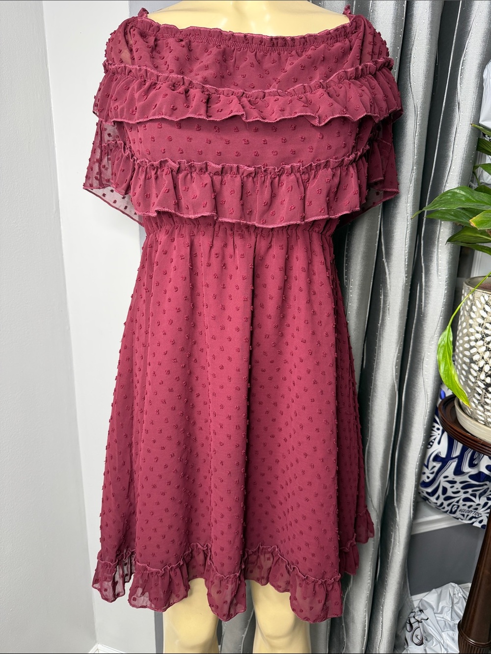 Kirundo Women’s Ruffled Off-Shoulder Dress in Burgundy Sz M